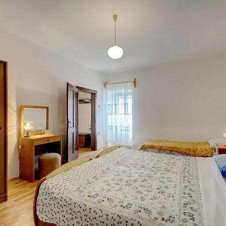 Prázdninový dům Restored Murva Rakalj